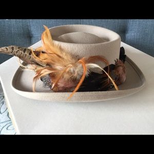 NWT Vintage- Dorfman Pacific - Feather Hat -SM